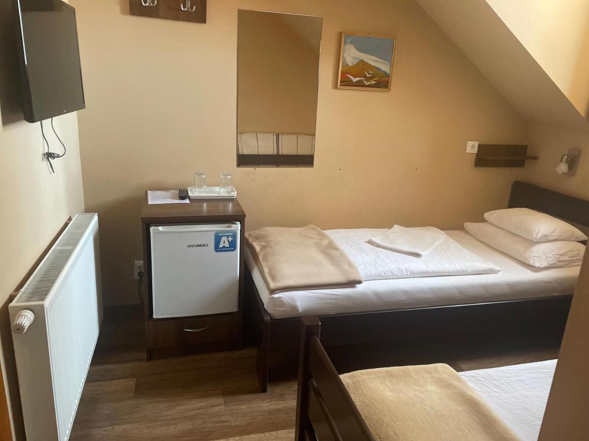 Kastelykert Fogado Hotel Szeged Eksteriør billede