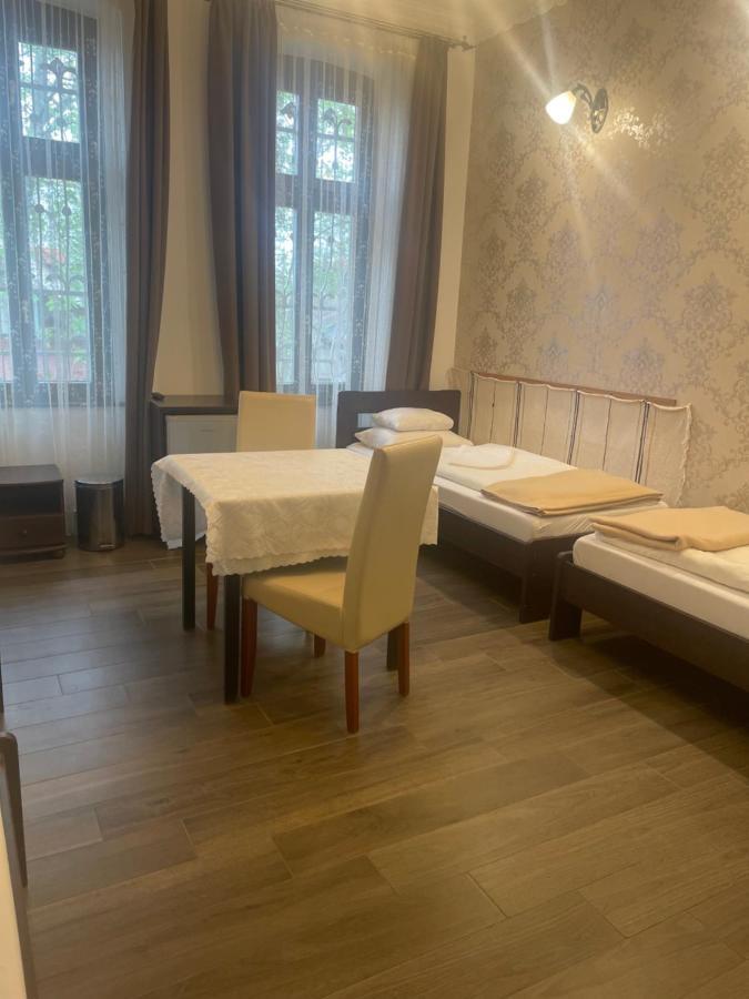 Kastelykert Fogado Hotel Szeged Eksteriør billede