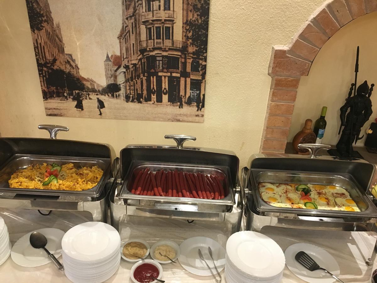 Kastelykert Fogado Hotel Szeged Eksteriør billede